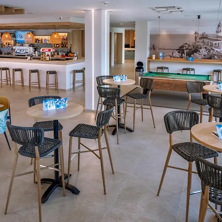 Отель Mar Blau Калелья