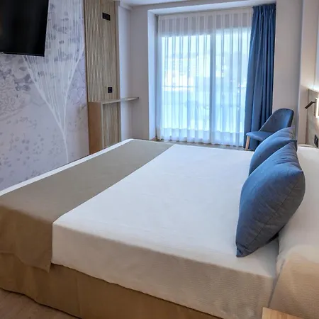 Отель Mar Blau 3*