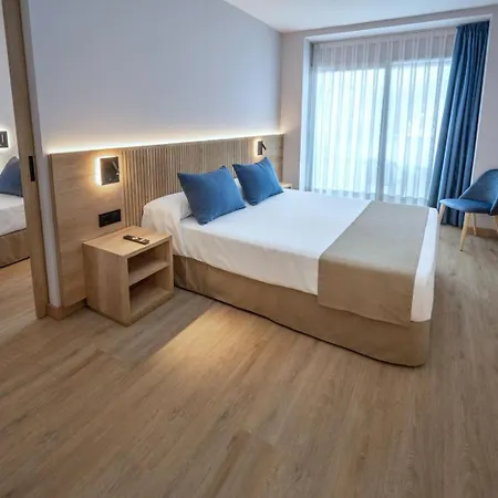 ホテル Mar Blau 3*